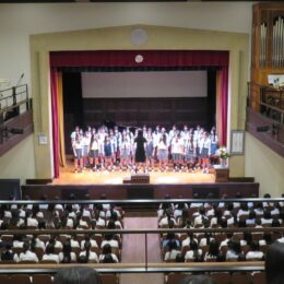 土曜集会　高校合唱交歓会が行われました